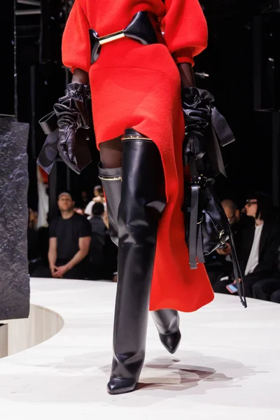 Look 95